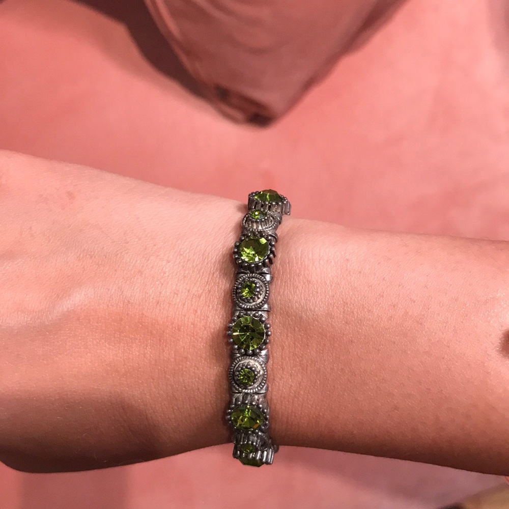 Bracelet jewels costume jewelry